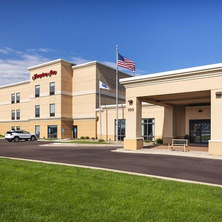 Hampton Inn Fairmont Kültér fotó