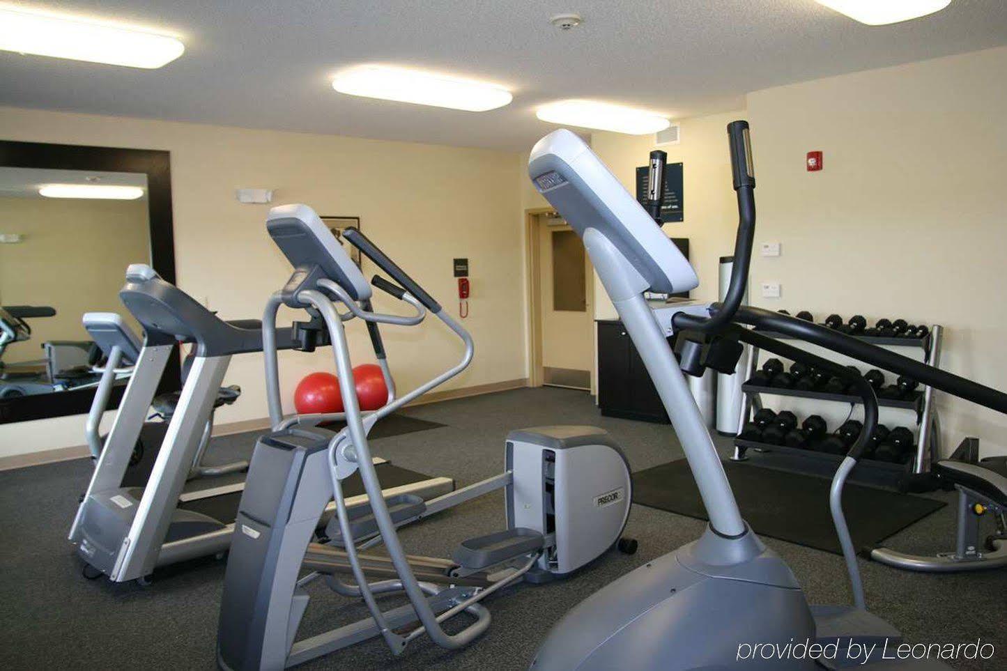 Hampton Inn Fairmont Kültér fotó