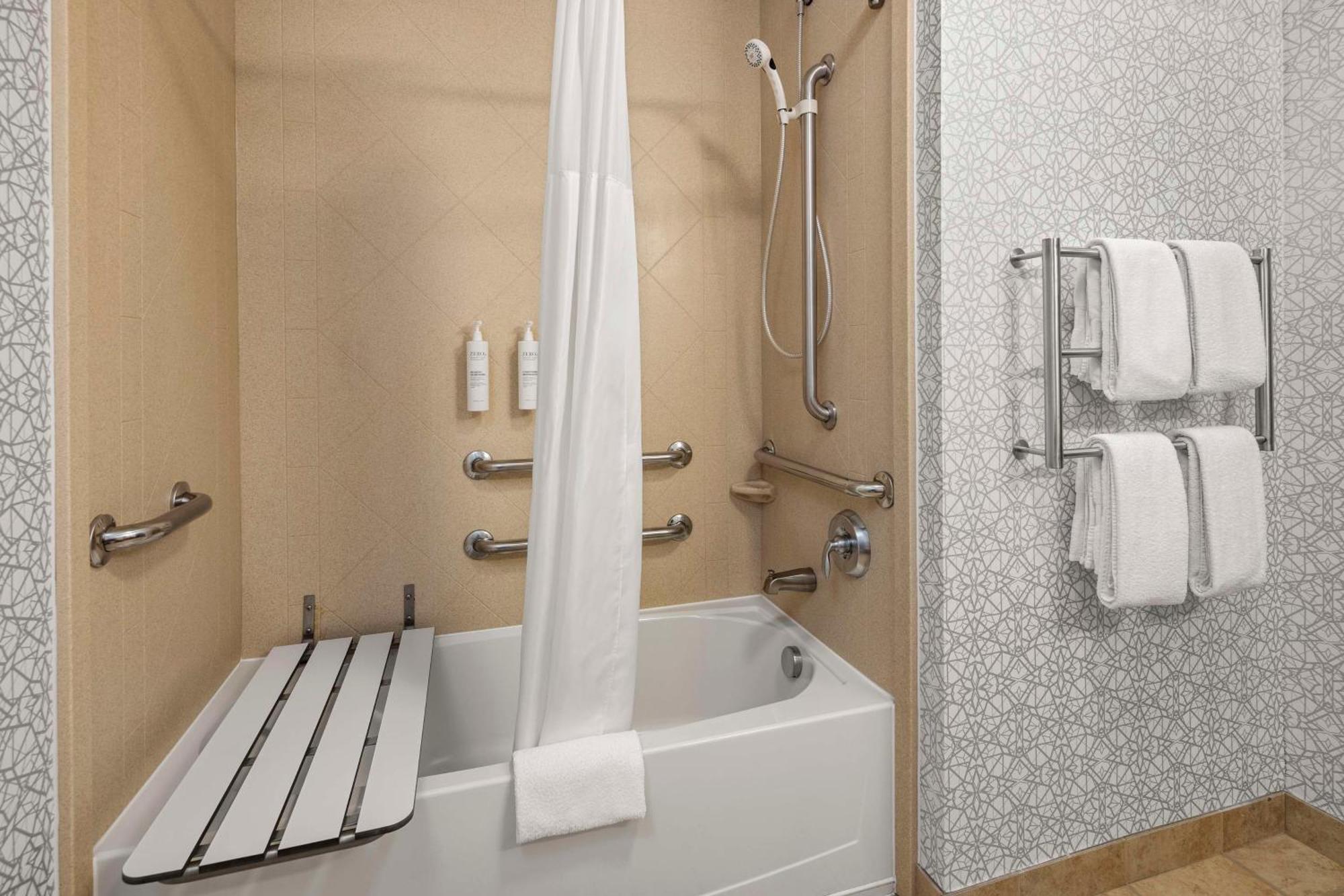 Hampton Inn Fairmont Kültér fotó