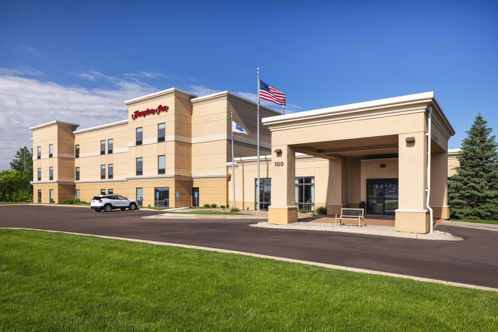 Hampton Inn Fairmont Kültér fotó