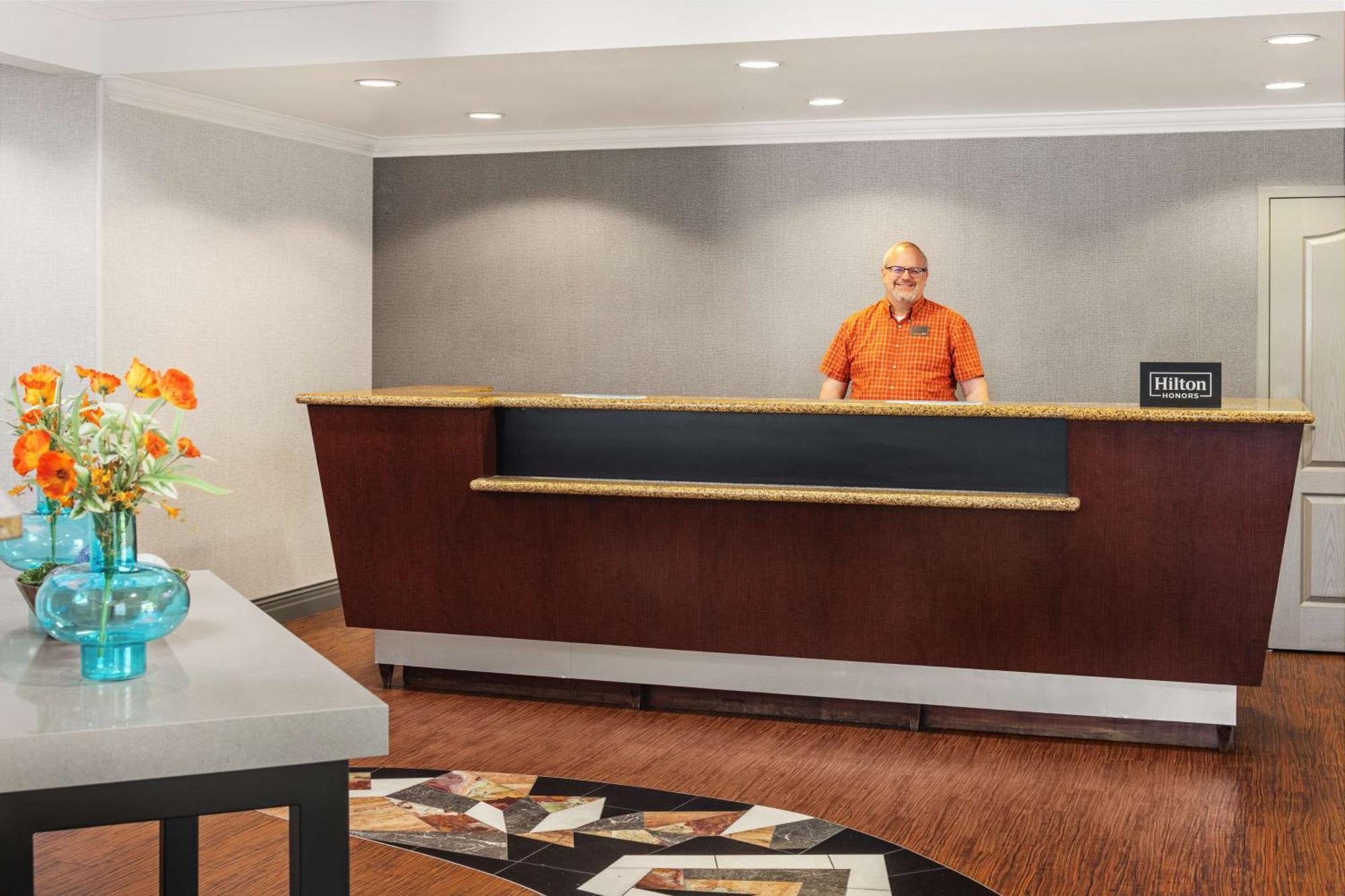 Hampton Inn Fairmont Kültér fotó