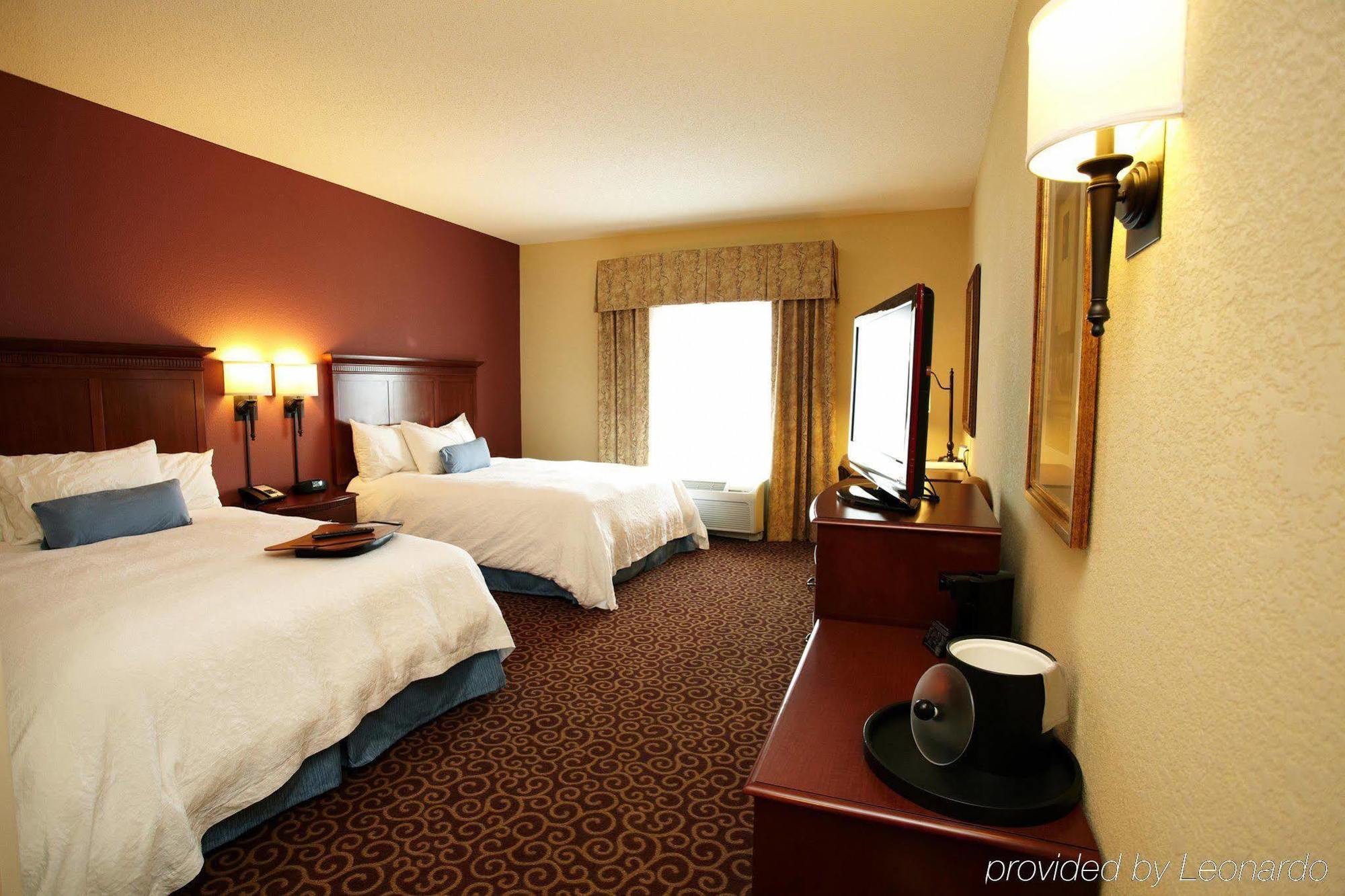 Hampton Inn Fairmont Szoba fotó
