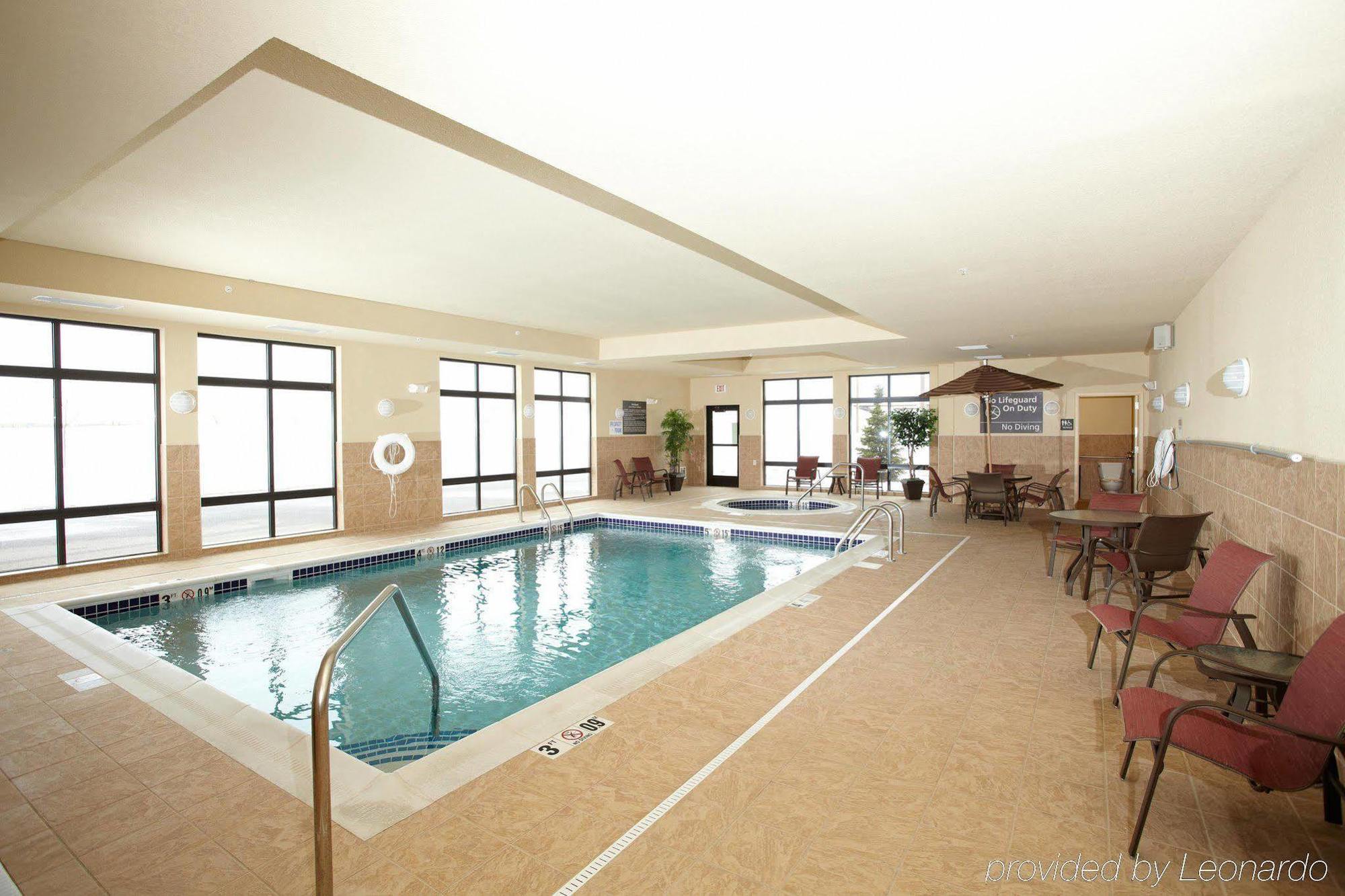 Hampton Inn Fairmont Létesítmények fotó