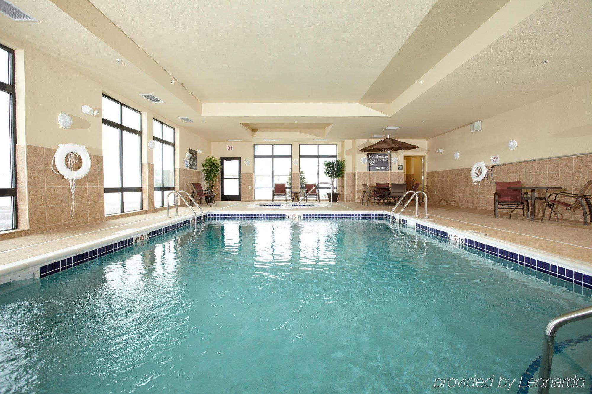 Hampton Inn Fairmont Létesítmények fotó
